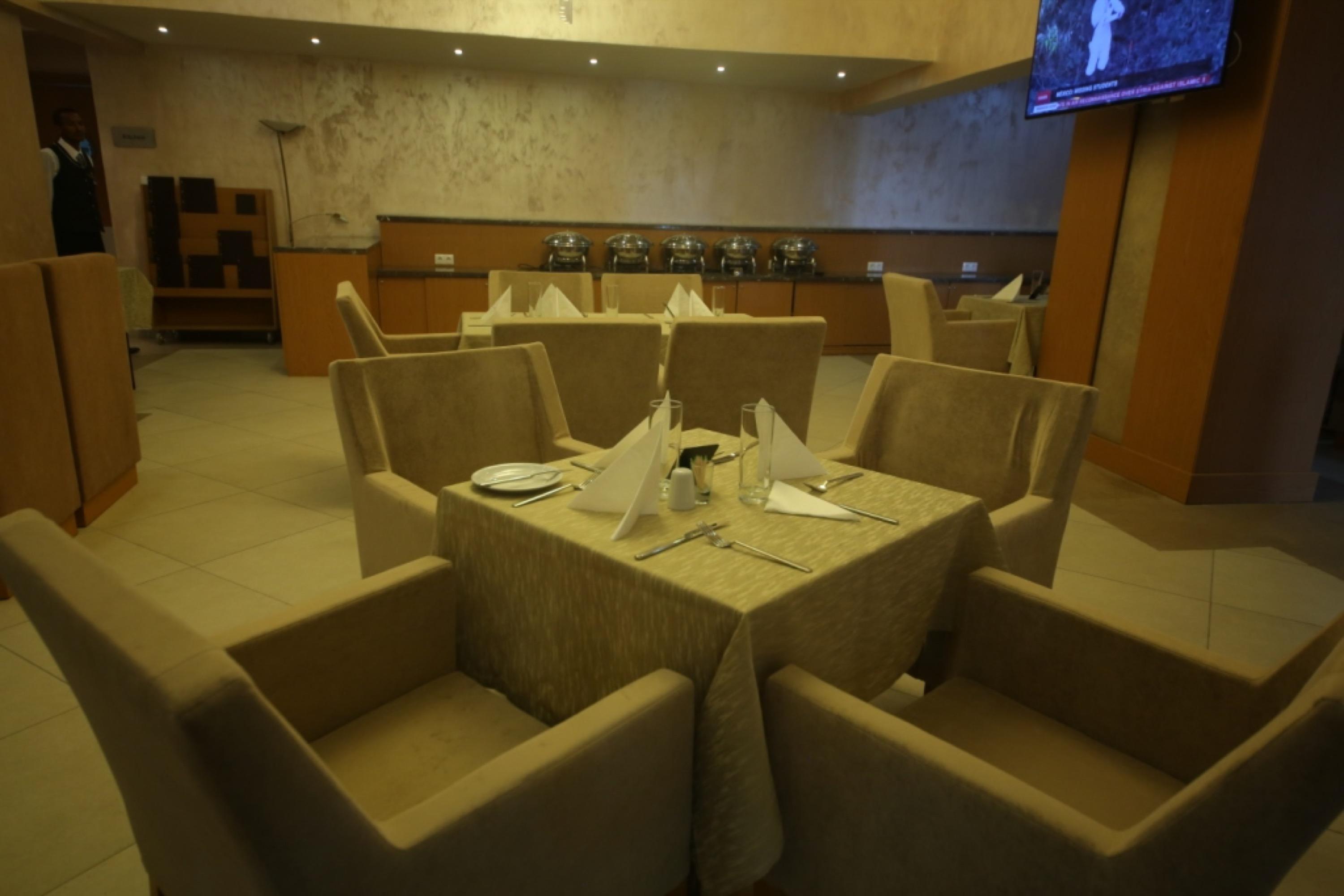 Momona Hotel Addis Abeba Zewnętrze zdjęcie