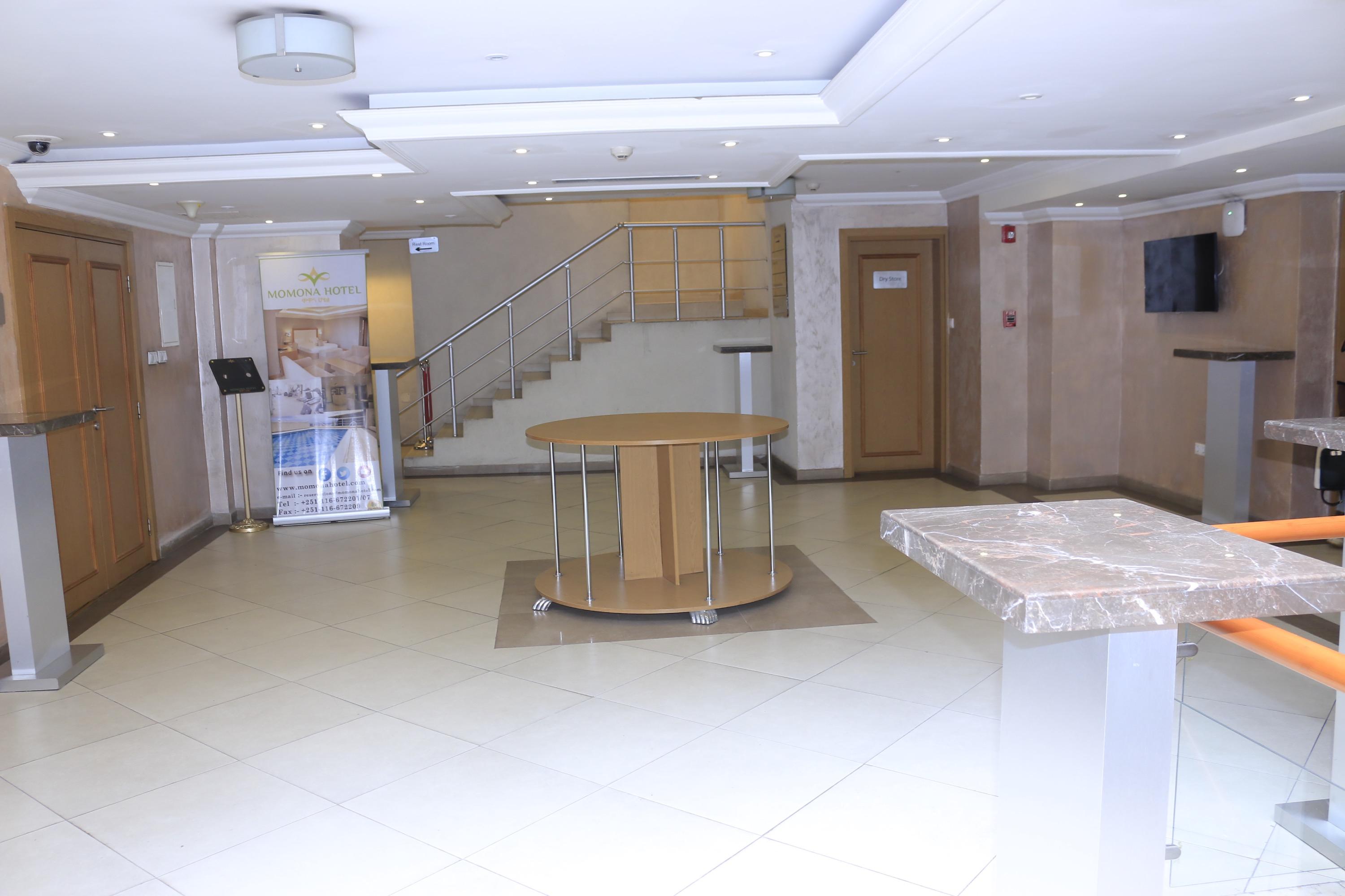 Momona Hotel Addis Abeba Zewnętrze zdjęcie